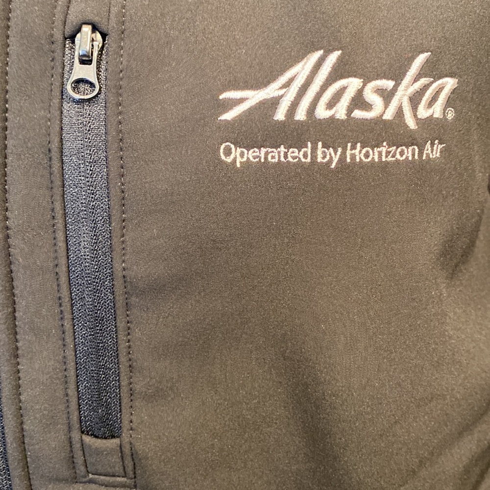 Men’s Jacket. Size small. - Picture 3 of 8